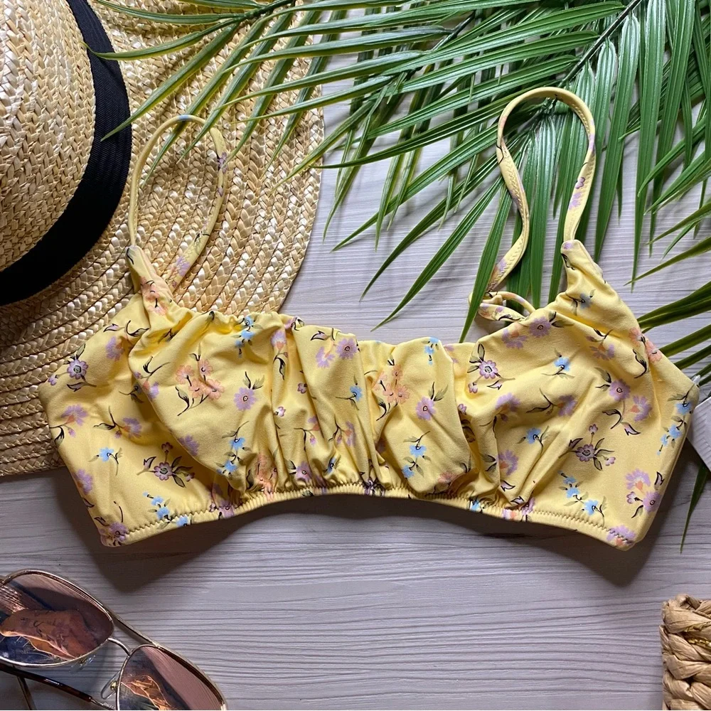 Billabong •• Ditsy Floral Pretty Moon Gathered Bralette Bikini Top - Picture 4 of 16